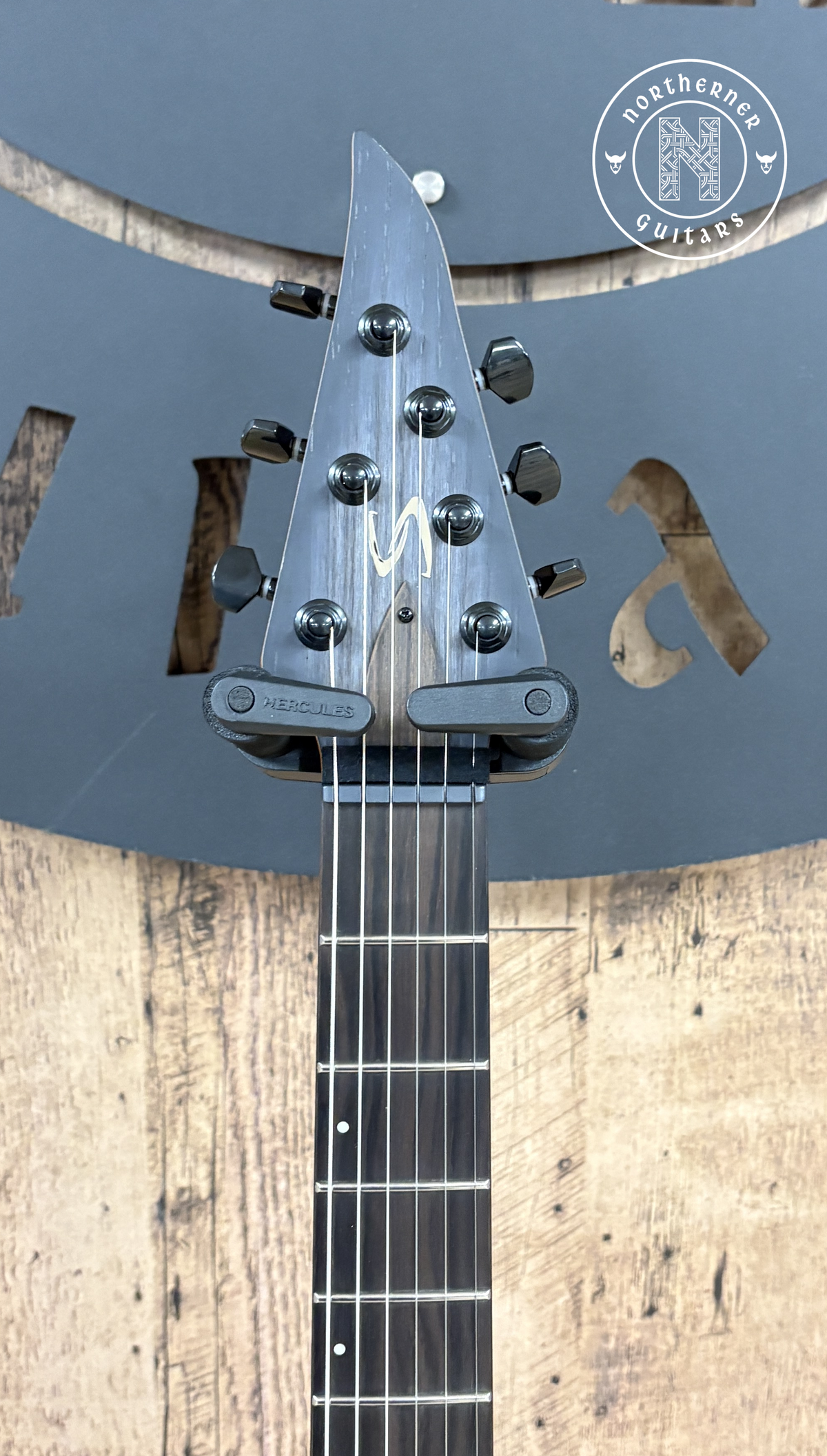 NEW Skervesen Velociraptor 6 Black Swamp Ash
