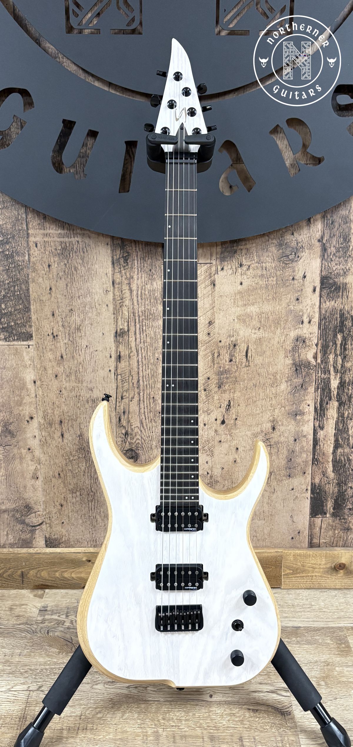 NEW Skervesen Velociraptor 6 White Swamp Ash