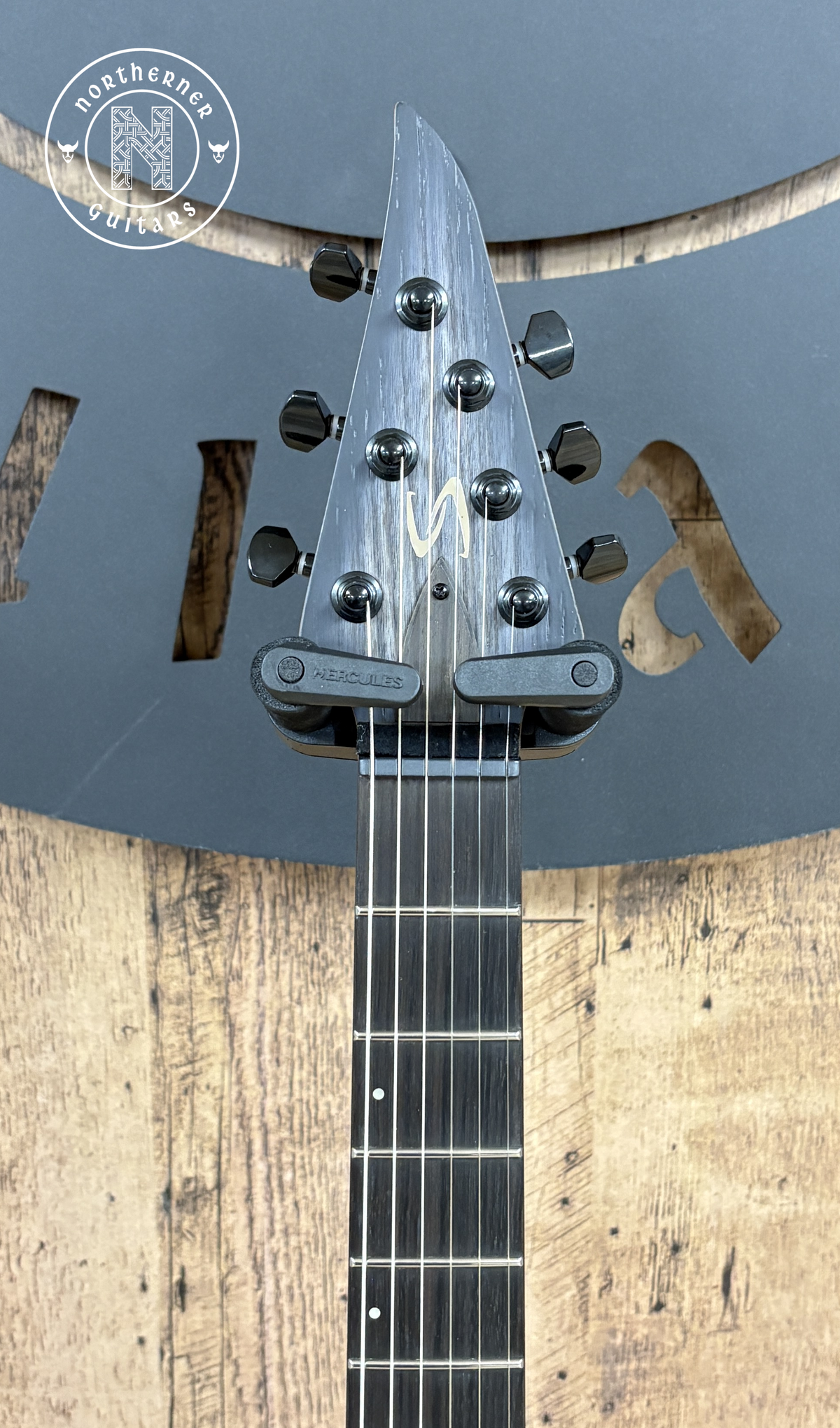 NEW Skervesen Velociraptor 6 Black Swamp Ash