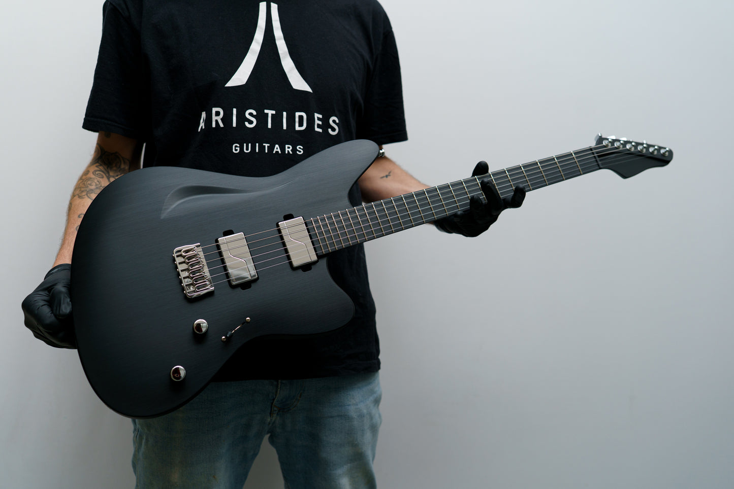 NEW Aristides STX6R Black