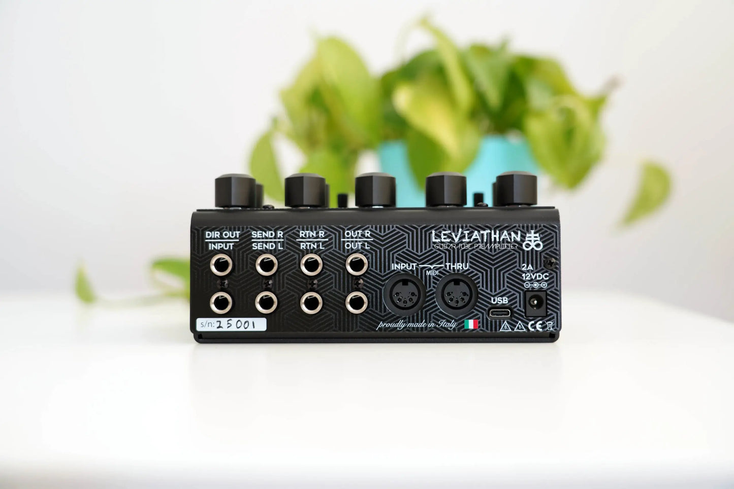 NEW RedSeven Amplification Leviathan Preamp Pedal - Northerner Guitars