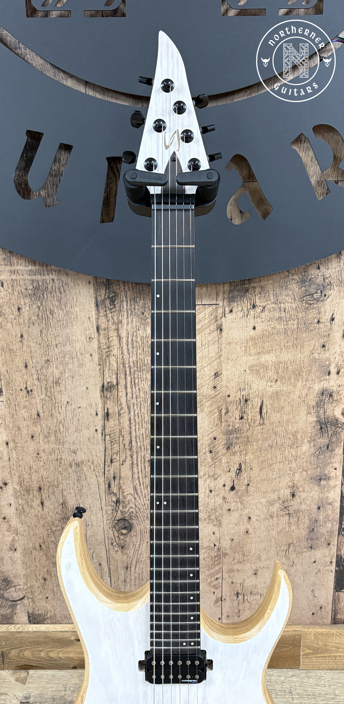 NEW Skervesen Velociraptor 6 White Swamp Ash