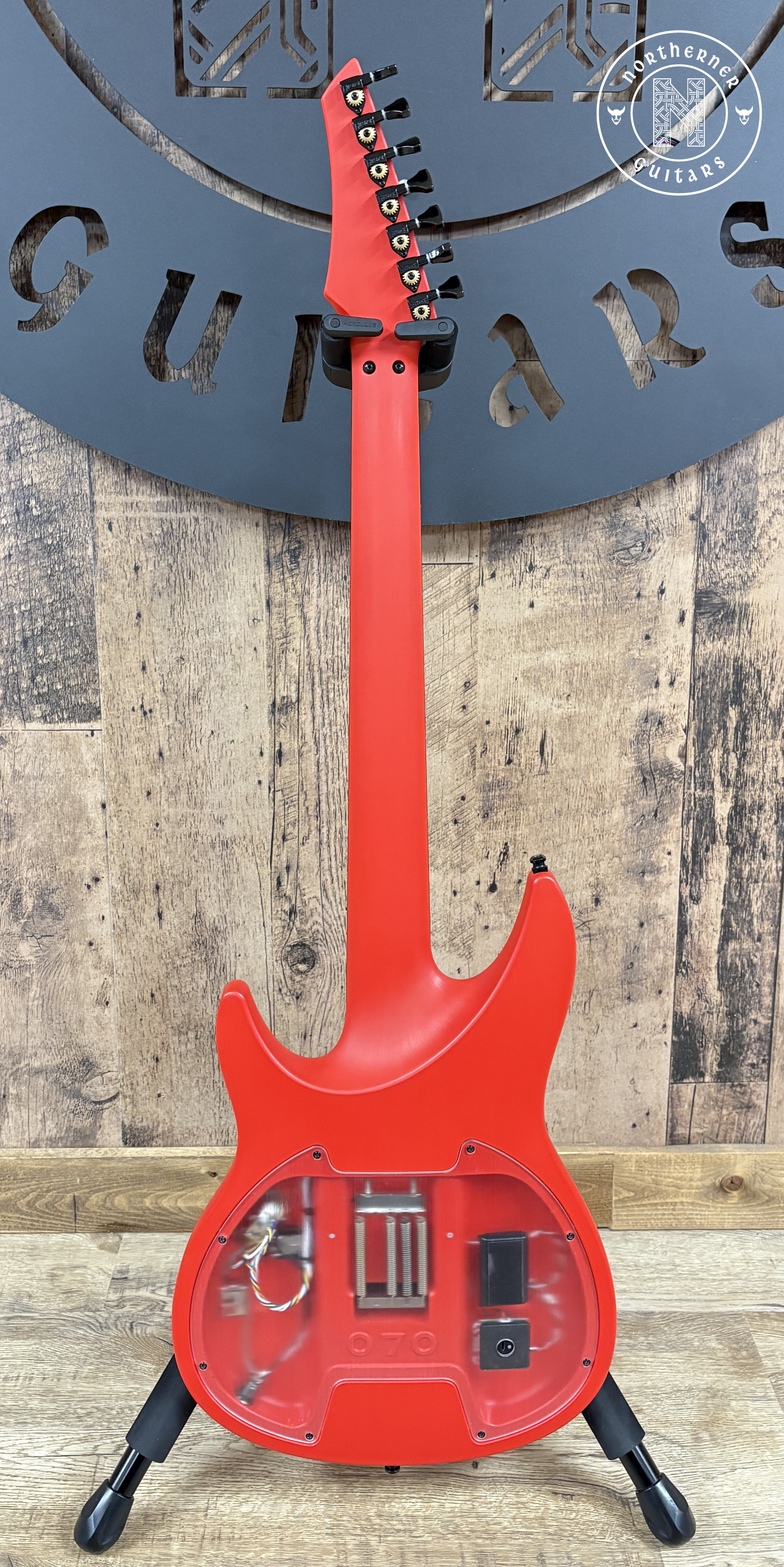 USED Aristides 070R 2022 Bright Red