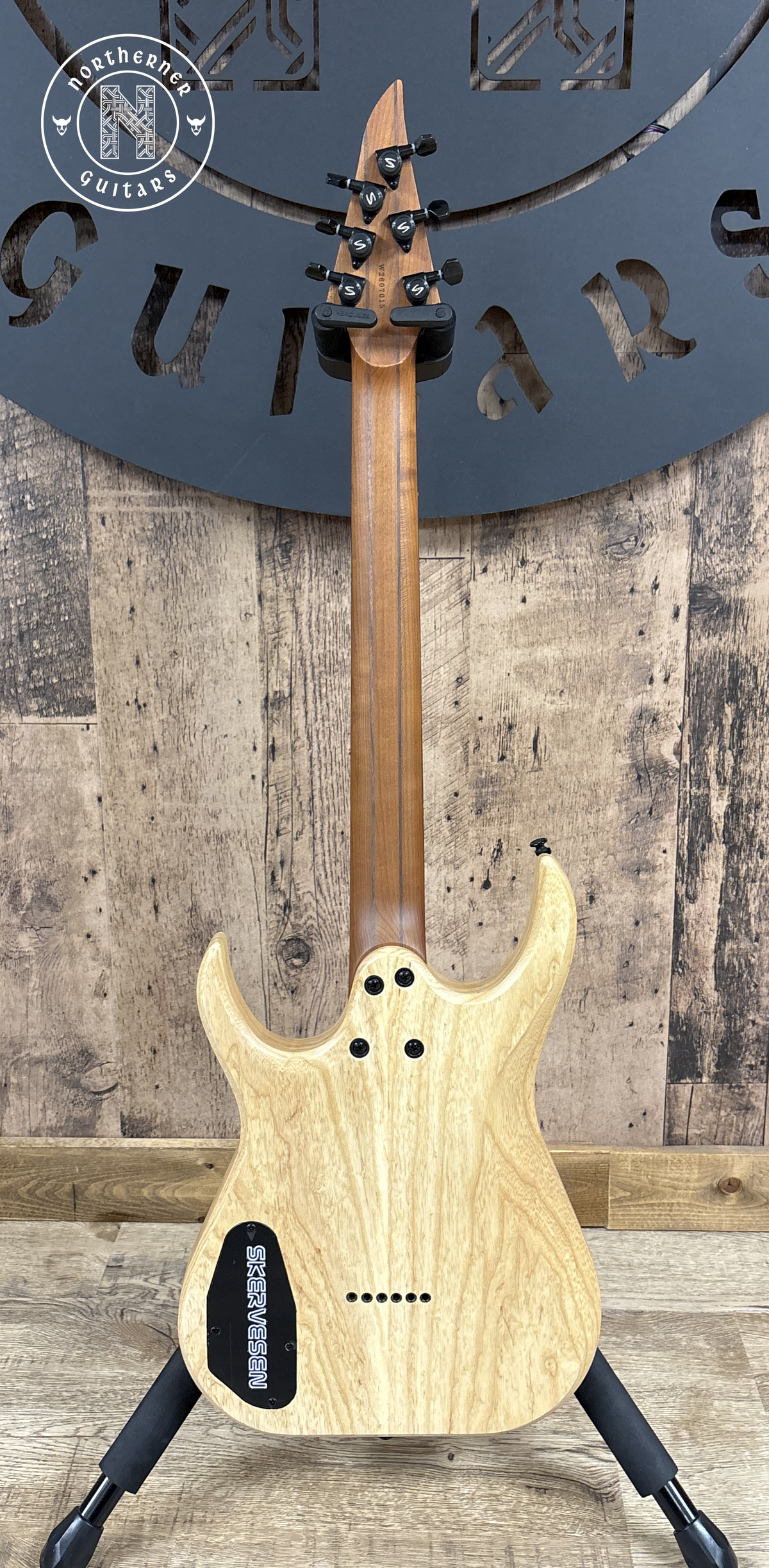 NEW Skervesen Velociraptor 6 White Swamp Ash