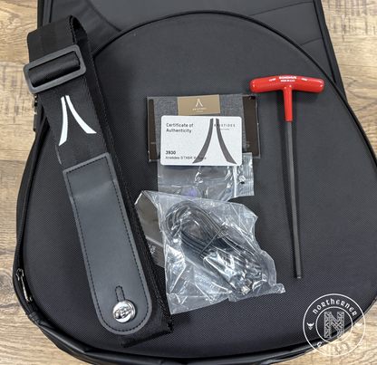 NEW Aristides STX6R Black