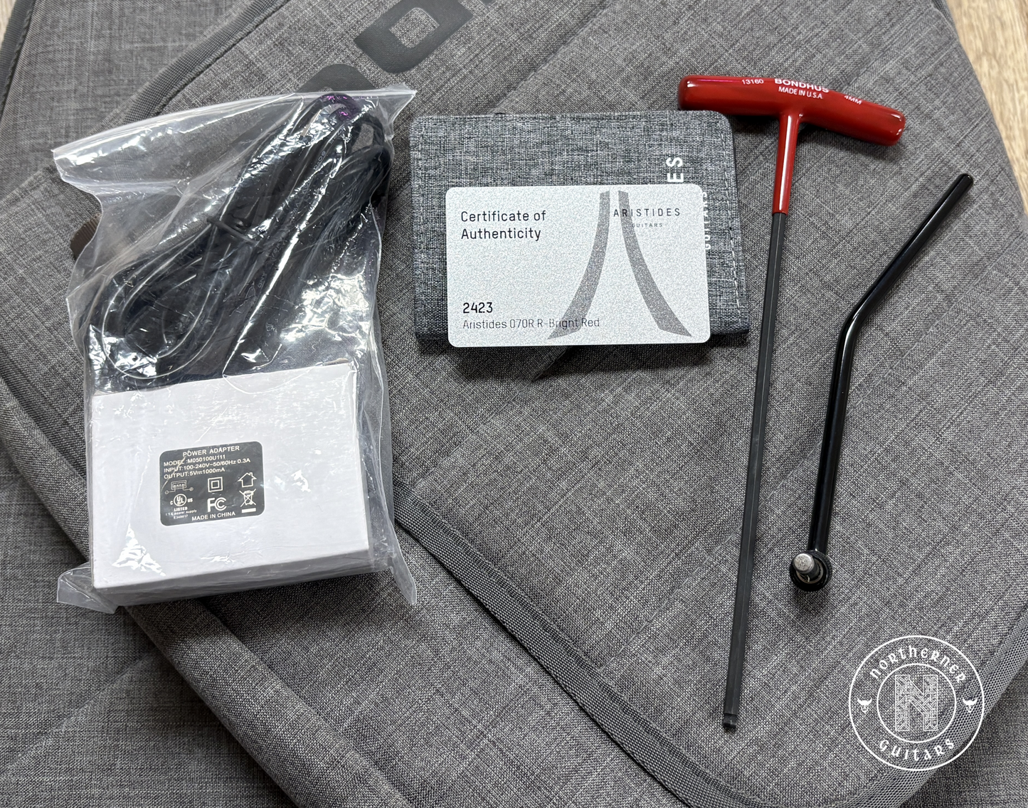 USED Aristides 070R 2022 Bright Red