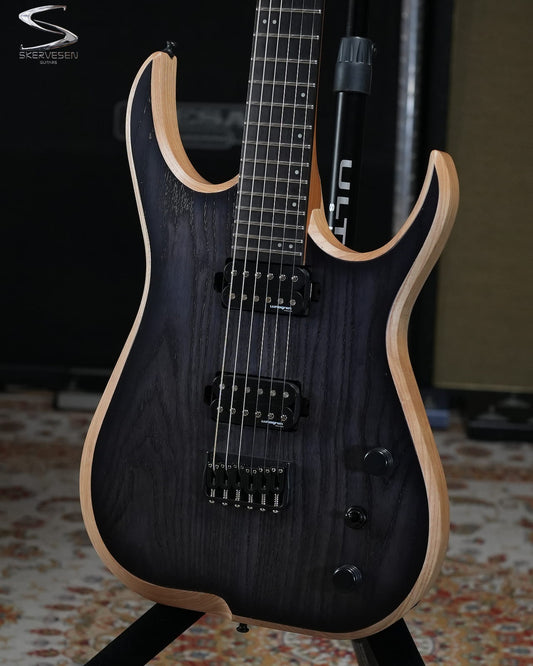 PRE-ORDER Skervesen Velociraptor 6 Black Swamp Ash